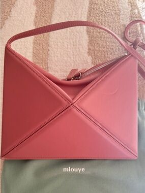 Mlouye Pink Structured Leather Shoulder Bag